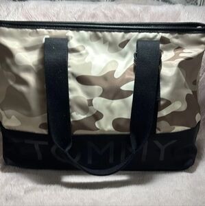 Tommy Hilfiger Cream and Brown Duffel Bag Preloved